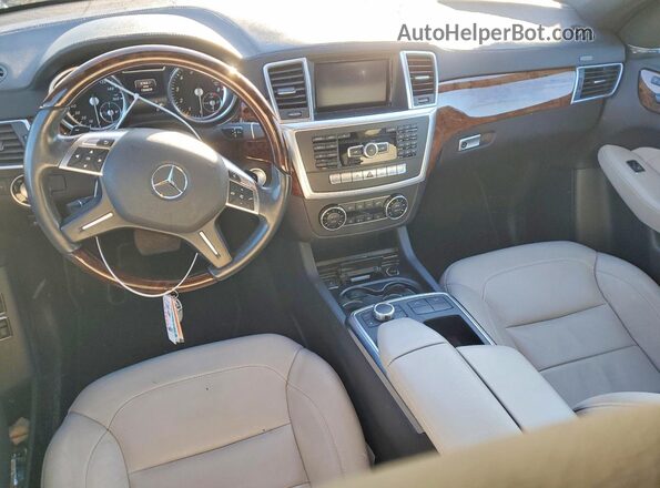 4JGDF6EE1GA635719 2016 MERCEDES-BENZ GL-CLASS Серебряный Вид салона спереди