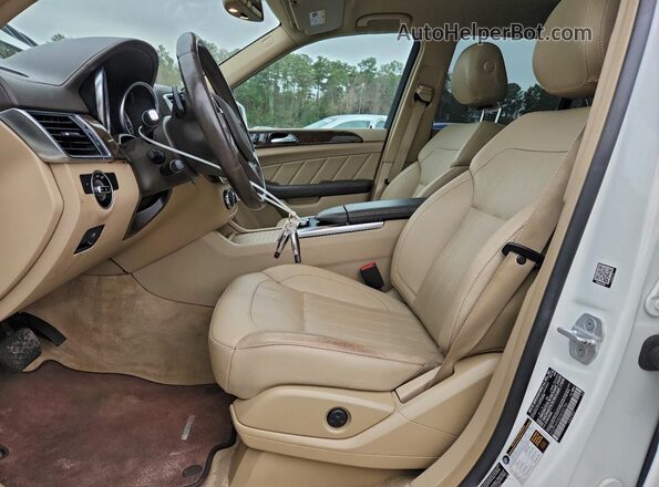 4JGDF6EE8GA633756 2016 MERCEDES-BENZ GL-CLASS Белый Вид салона спереди