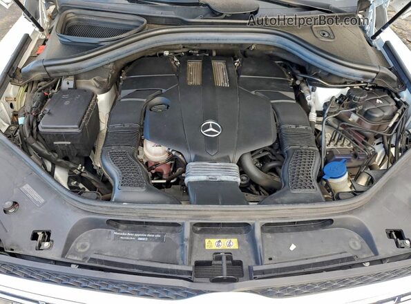 4JGDF6EE9JB017758 2018 MERCEDES-BENZ GLS White Widok komory silnika