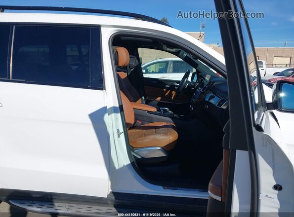 4JGDF7DE2JA999310 2018 MERCEDES-BENZ GLS 550 Белый Вид салона спереди