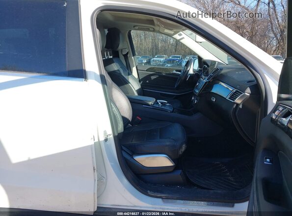4JGDF7DE4HA755166 2017 MERCEDES-BENZ GLS 550 White Widok wnętrza z przodu