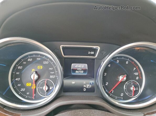 4JGDF7DE6JB054810 2018 MERCEDES-BENZ GLS Синий Вид щитка приборов