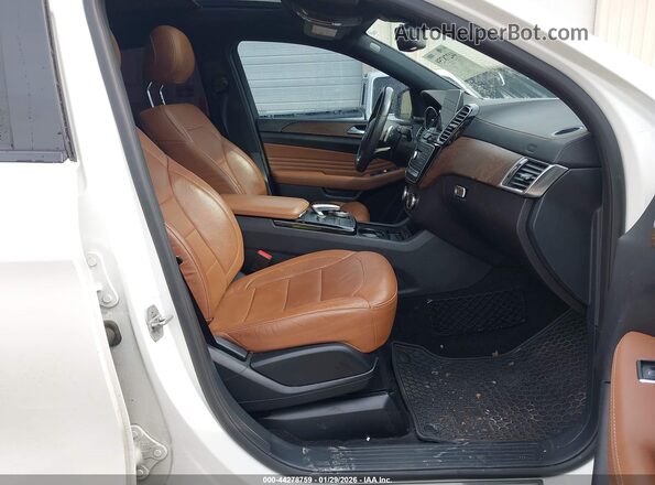 4JGED6EBXGA020974 2016 MERCEDES-BENZ GLE 450 AMG COUPE White Widok wnętrza z przodu