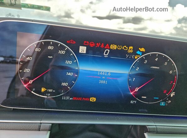 4JGFB4EB7TB564173 2026 MERCEDES-BENZ GLE Белый Вид щитка приборов