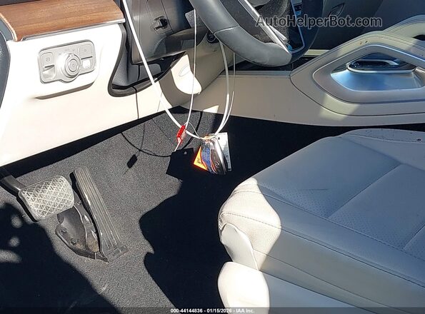 4JGFB4EBXSB335789 2025 MERCEDES-BENZ GLE 350 White Widok deski rozdzielczej