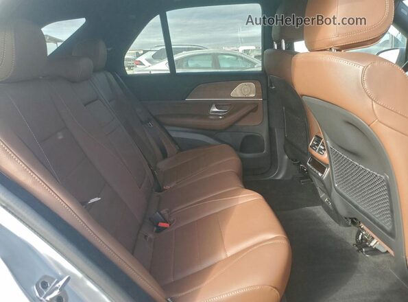4JGFB5KB0TB518436 2026 MERCEDES-BENZ GLE Silver Vista de los asientos traseros