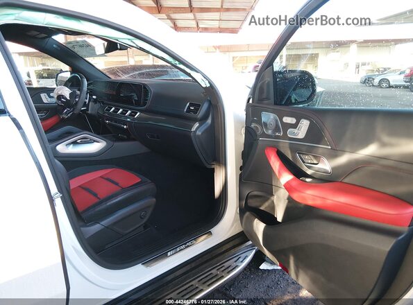 4JGFD6BB7PA885684 2023 MERCEDES-BENZ AMG GLE 53 COUPE White Vista interior delantera