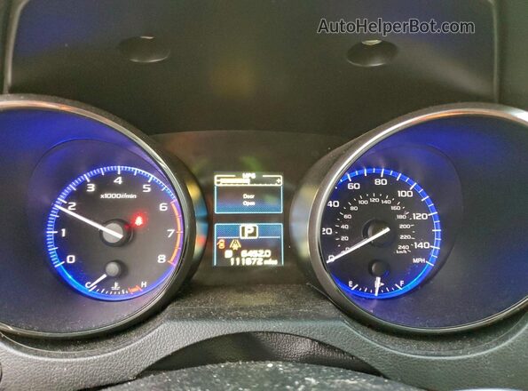 4S3BNAC68J3003017 2018 SUBARU LEGACY Белый Вид щитка приборов