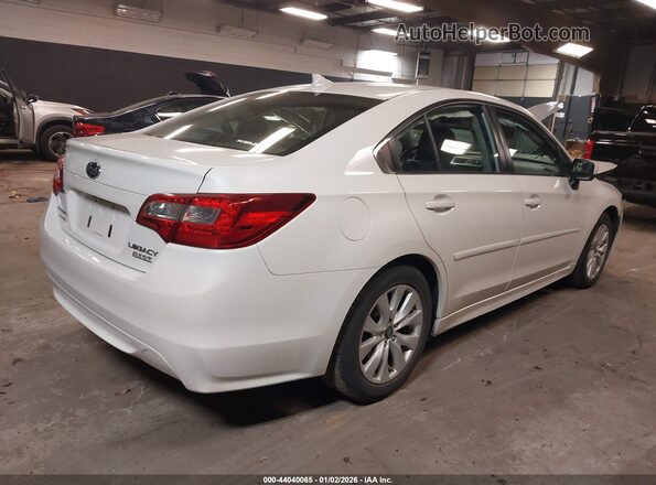 4S3BNAD65H3040051 2017 SUBARU LEGACY Белый Задняя правая четверть
