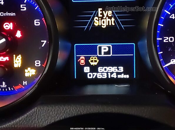 4S3BNAF69J3033557 2018 SUBARU LEGACY Черный 