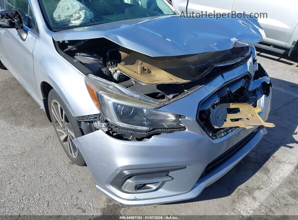 4S3BNAS65J3037207 2018 SUBARU LEGACY Серебряный 