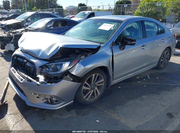 4S3BNAS65J3037207 2018 SUBARU LEGACY Серебряный Передняя левая четверть