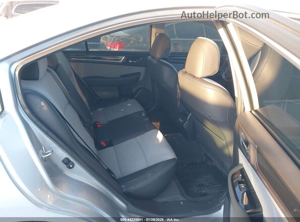 4S3BNAS68J3032924 2018 SUBARU LEGACY Серебряный Вид наклейки с VIN-кодом