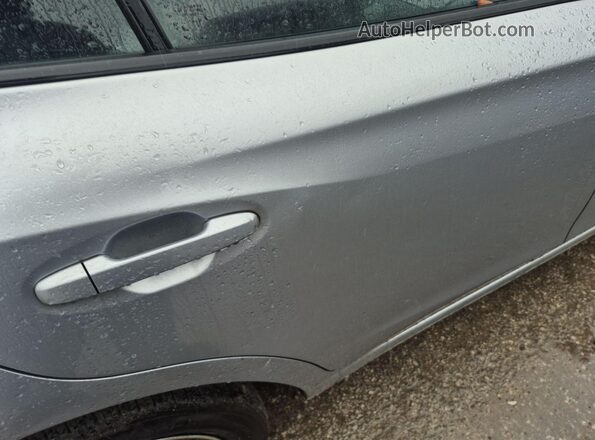4S3GTAC68K3736570 2019 SUBARU IMPREZA  Vista de los asientos traseros