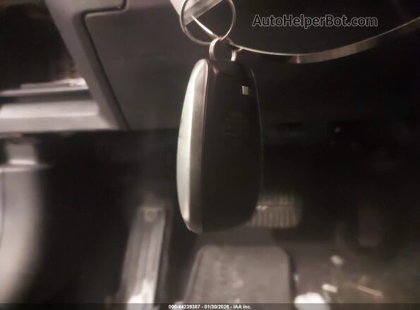 4S3GTAD67P3719281 2023 SUBARU IMPREZA Белый Вид панели приборов