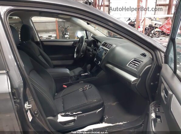 4S4BSADC4J3264797 2018 SUBARU OUTBACK Серый Вид салона спереди