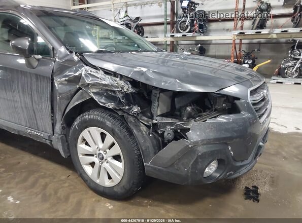 4S4BSADC4J3264797 2018 SUBARU OUTBACK Серый Вид спереди