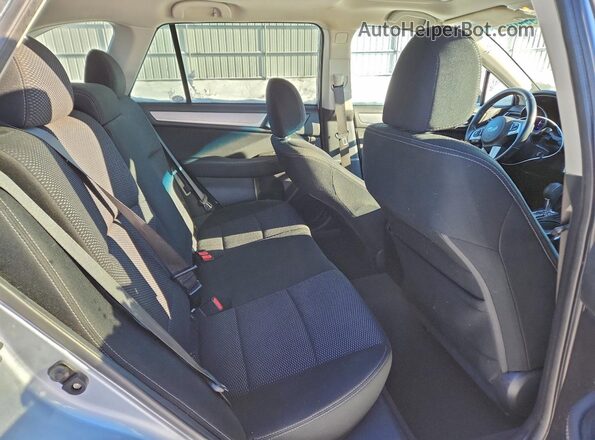 4S4BSADC5H3301219 2017 SUBARU OUTBACK Silver Widok wnętrza z tyłu