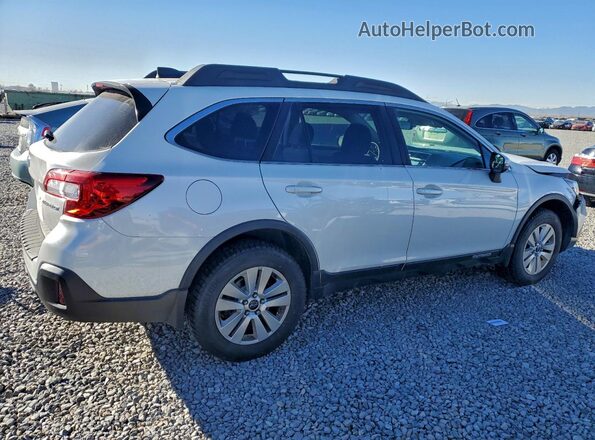 4S4BSAFC6J3260988 2018 SUBARU OUTBACK Белый Задняя правая четверть