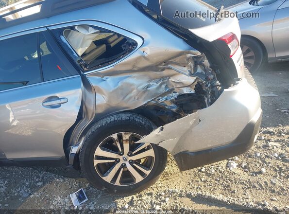 4S4BSAKC5J3365401 2018 SUBARU OUTBACK Серебряный Вид спереди