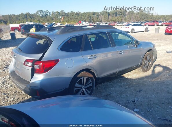 4S4BSAKC5J3365401 2018 SUBARU OUTBACK Серебряный Задняя правая четверть
