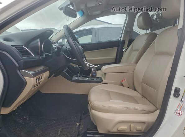 4S4BSENC0G3340577 2016 SUBARU OUTBACK Белый Вид салона спереди