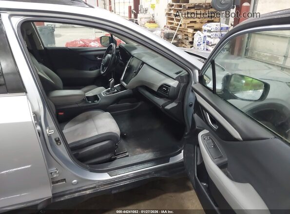 4S4BTAEC3L3234916 2020 SUBARU OUTBACK Серебряный Вид салона спереди