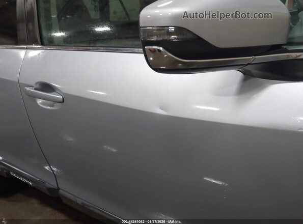 4S4BTAEC3L3234916 2020 SUBARU OUTBACK Серебряный Вид спереди