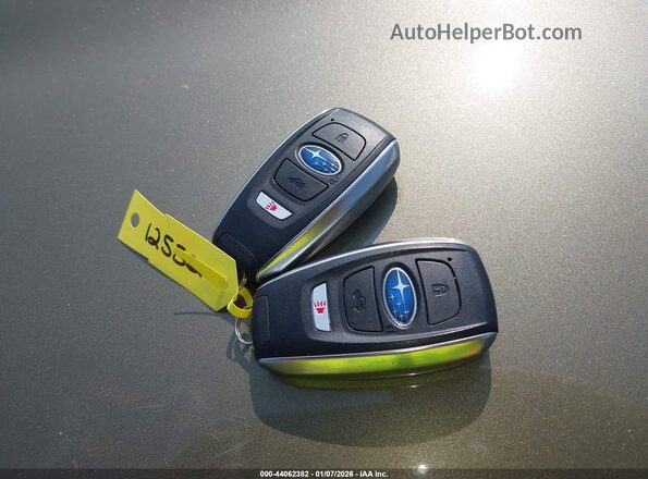 4S4BTAFC7S3135979 2025 SUBARU OUTBACK Green Vista del salpicadero