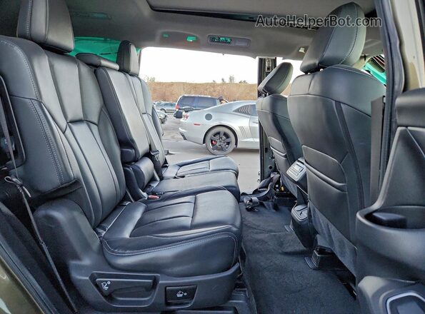 4S4WMARD4R3423715 2024 SUBARU ASCENT Зеленый Вид задней части салона