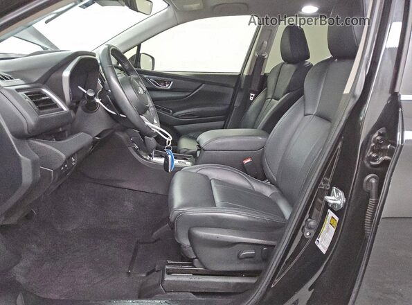 4S4WMARD6P3419193 2023 SUBARU ASCENT Черный Вид салона спереди
