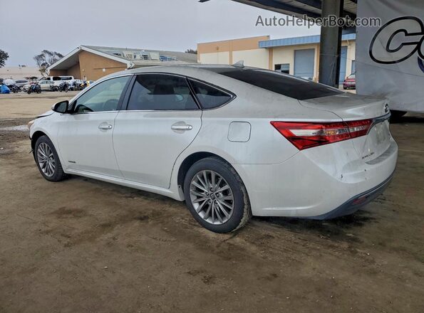 4T1BD1EB9JU062919 2018 TOYOTA AVALON Белый Задняя левая четверть