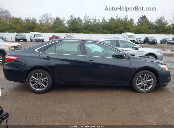 4T1BF1FK5HU292704 2017 TOYOTA CAMRY Черный Вид задней части салона