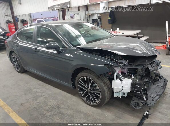 4T1DAACK1TU232066 2026 TOYOTA LE Серый Передняя правая четверть