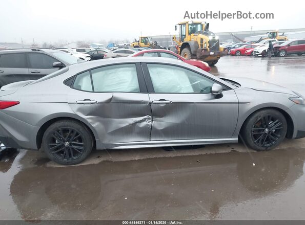 4T1DAACK2TU655061 2026 TOYOTA CAMRY Gray Widok wnętrza z tyłu