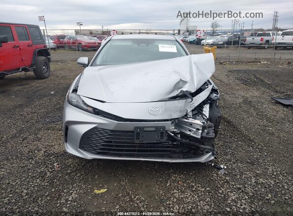 4T1DAACK6TU676902 2026 TOYOTA LE Silver Vista interior trasera