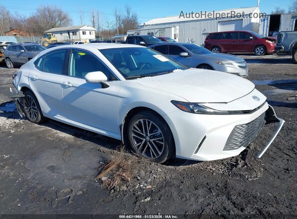 4T1DBADK0TU546187 2026 TOYOTA LE Белый Передняя правая четверть