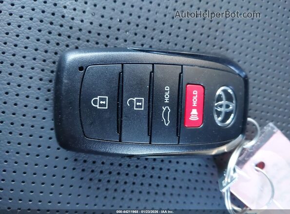 4T1DBADK0TU546187 2026 TOYOTA LE Белый Вид панели приборов