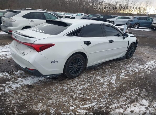 4T1EA1AB1MU008451 2021 TOYOTA AVALON Белый Задняя правая четверть
