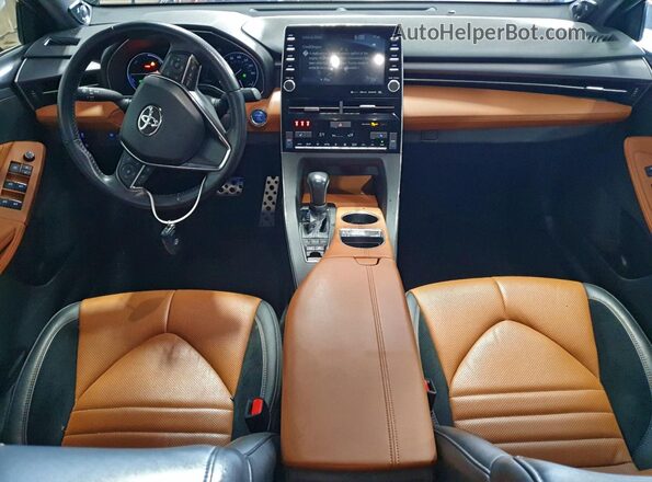 4T1EA1AB2MU002819 2021 TOYOTA AVALON Черный Вид панели приборов