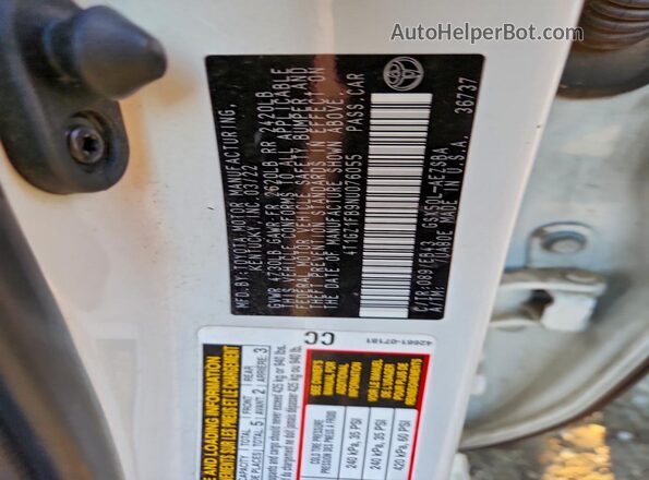 4T1GZ1FB9NU076055 2022 TOYOTA AVALON White VIN կոդի պիտակի տեսք