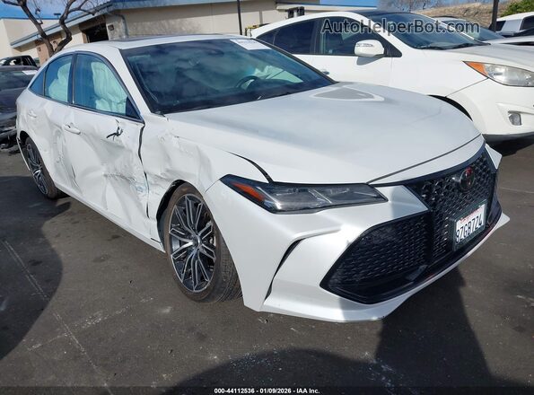 4T1HZ1FB3NU072801 2022 TOYOTA AVALON Белый Передняя правая четверть