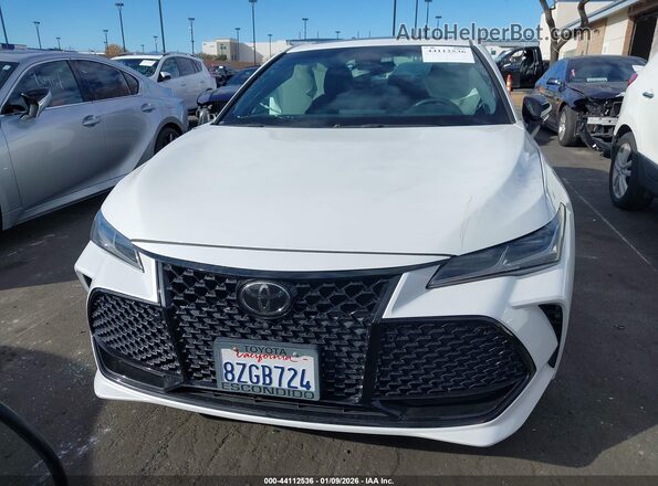 4T1HZ1FB3NU072801 2022 TOYOTA AVALON Белый Вид щитка приборов