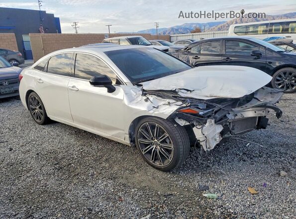 4T1HZ1FBXNU071905 2022 TOYOTA AVALON White Przód prawy