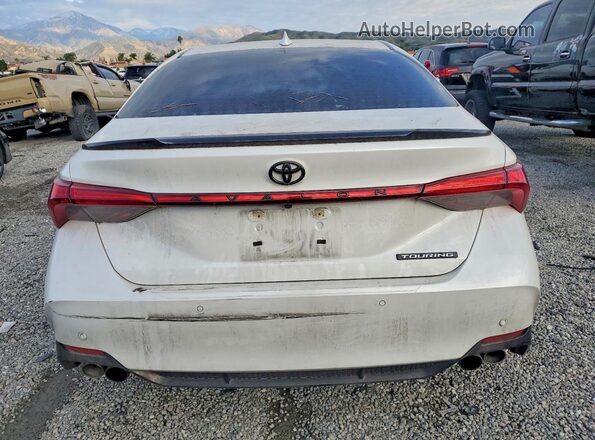 4T1HZ1FBXNU071905 2022 TOYOTA AVALON White Widok z tyłu