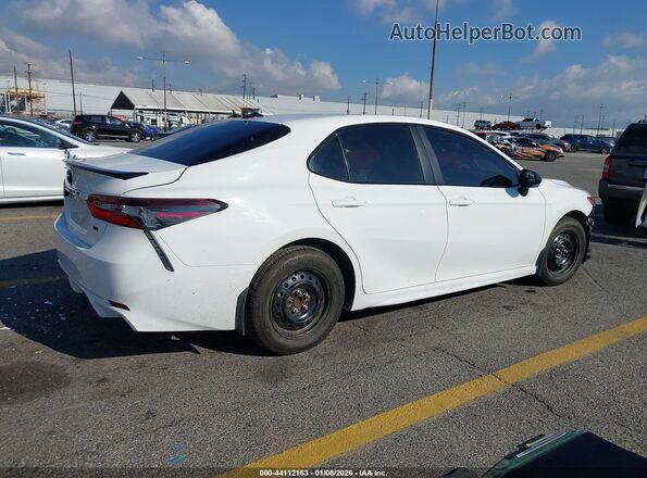 4T1T31AKXRU076109 2024 TOYOTA CAMRY HYBRID White Հետևի աջ