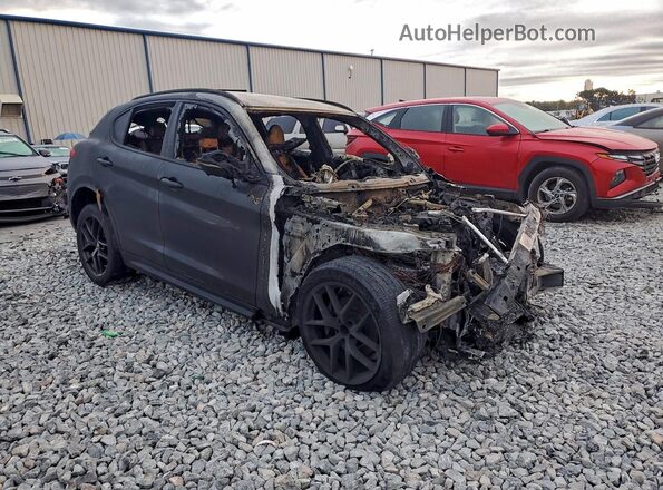 ZASPAJANXK7C71340 2019 ALFA ROMEO STELVIO Black Vista frontal