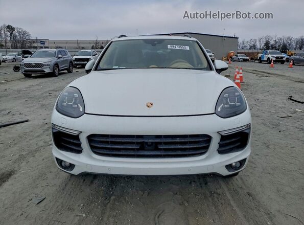 WP1AE2A20HLA69345 2017 PORSCHE CAYENNE White უკანა ხედი