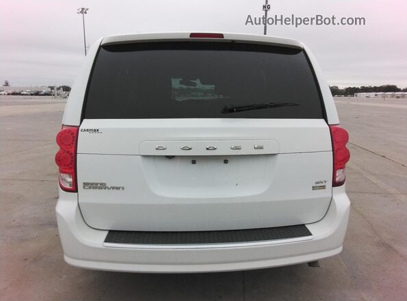 2C4RDGCGXJR215714 2018 DODGE CARAVAN Белый Вид салона спереди