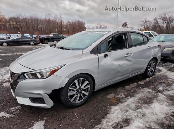 3N1CN8EV7LL853829 2020 NISSAN VERSA Серебряный Задняя левая четверть